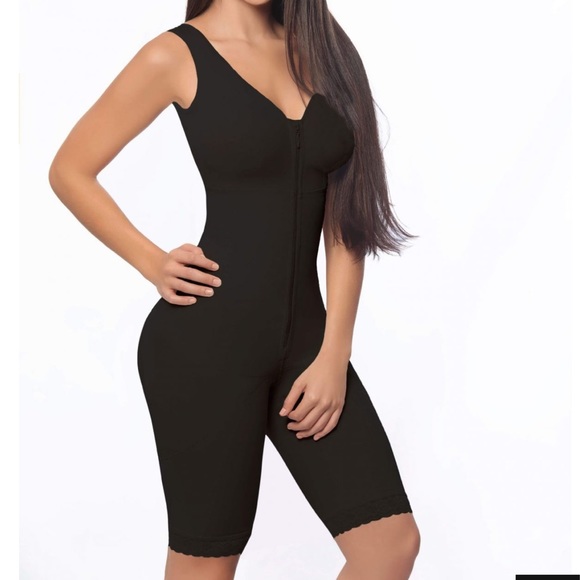 NWT Contour Fajas Full Body Knee Length Zipper Faja With DDD/F Bra